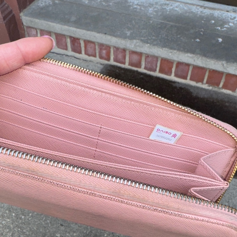 Prada Light Pink Bow Wallet GUC authentic - Picture 6 of 13